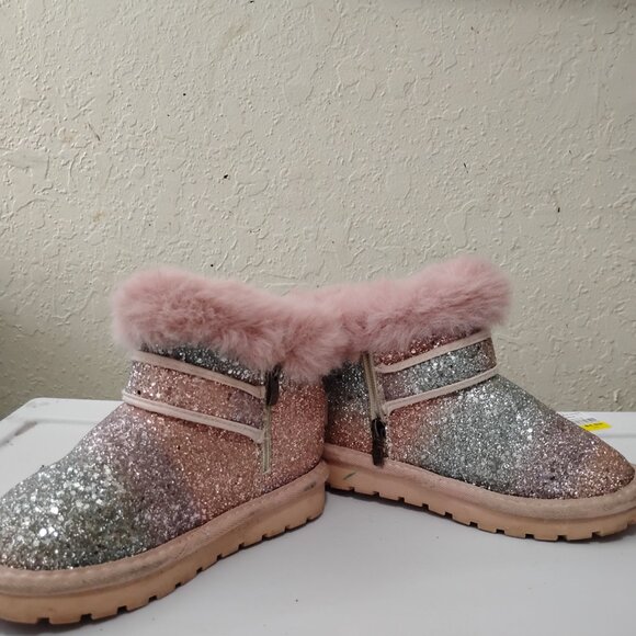 Rainbow glitter faux fur boots - Picture 2 of 4